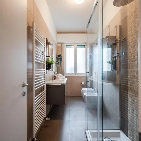 Bologna, Vicino Al Centro E Ospedale Sant'orsola, Parcheggio Privato - Corde & Colori *