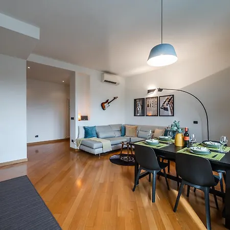 Bologna, Vicino Al Centro E Ospedale Sant'orsola, Parcheggio Privato - Corde & Colori * Bologna