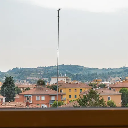 Bologna, Vicino Al Centro E Ospedale Sant'orsola, Parcheggio Privato - Corde & Colori *