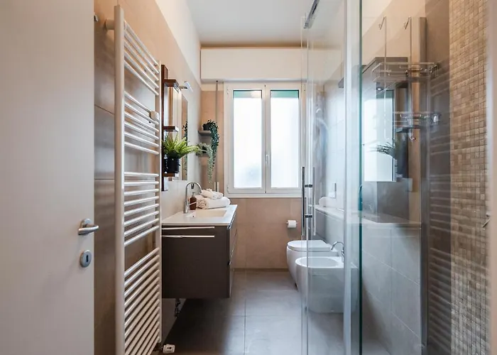 Bologna, Vicino Al Centro E Ospedale Sant'orsola, Parcheggio Privato - Corde & Colori *